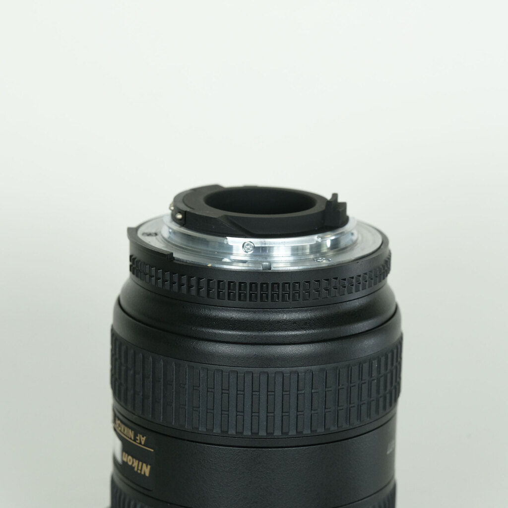 Nikon Ai AF Zoom-Nikkor 18-35mm F3.5-4.5D IF-ED Nikon Ai AF Zoom-Nikkor 18-35mm F3.5-4.5D IF-ED