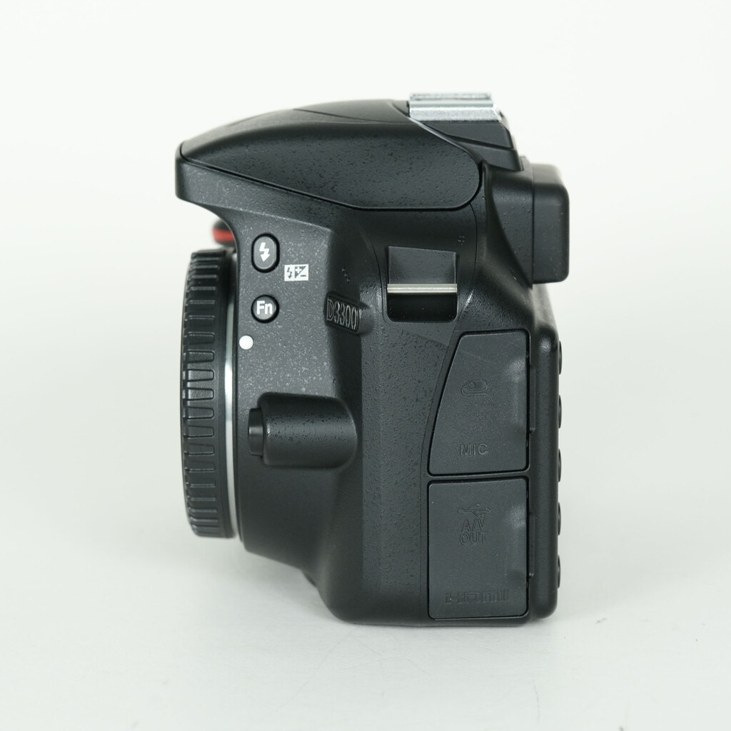 Nikon D3300の出品 | ONE SCENE（ワンシーン）