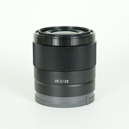 SONY FE 28mm F2 SEL28F20