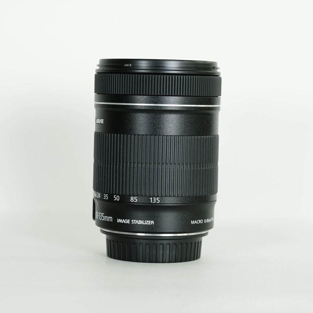Canon EF-S18-135mm F3.5-5.6 IS