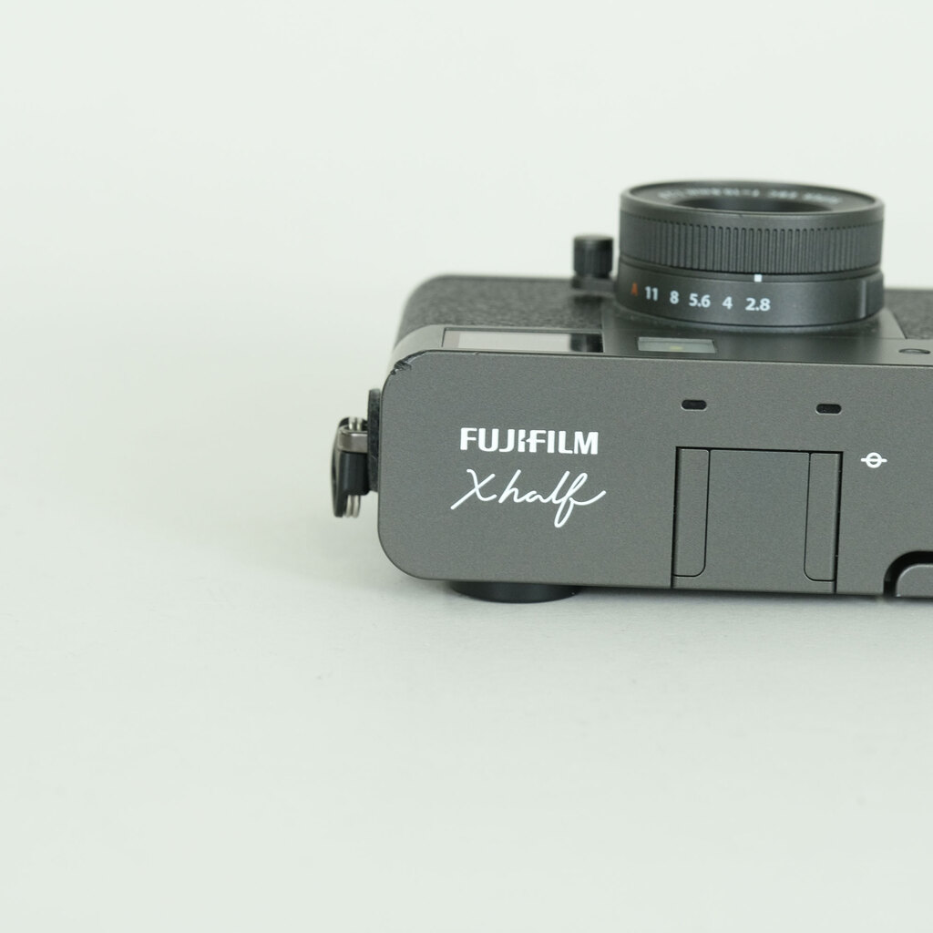 FUJIFILM X half X-HF1 FUJIFILM X half X-HF1
