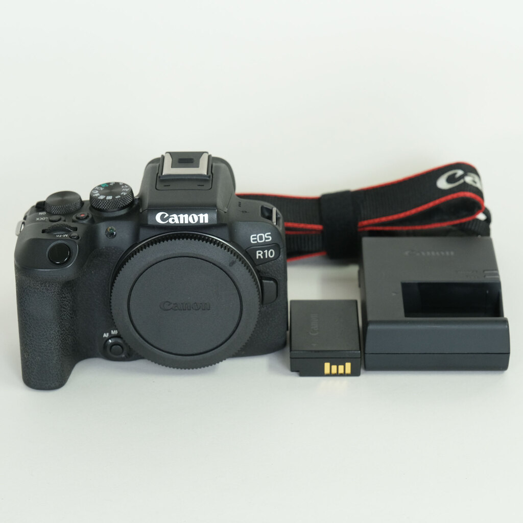 Canon EOS R10 Canon EOS R10