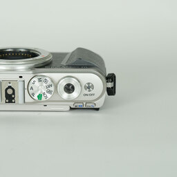 OLYMPUS PEN E-PL9