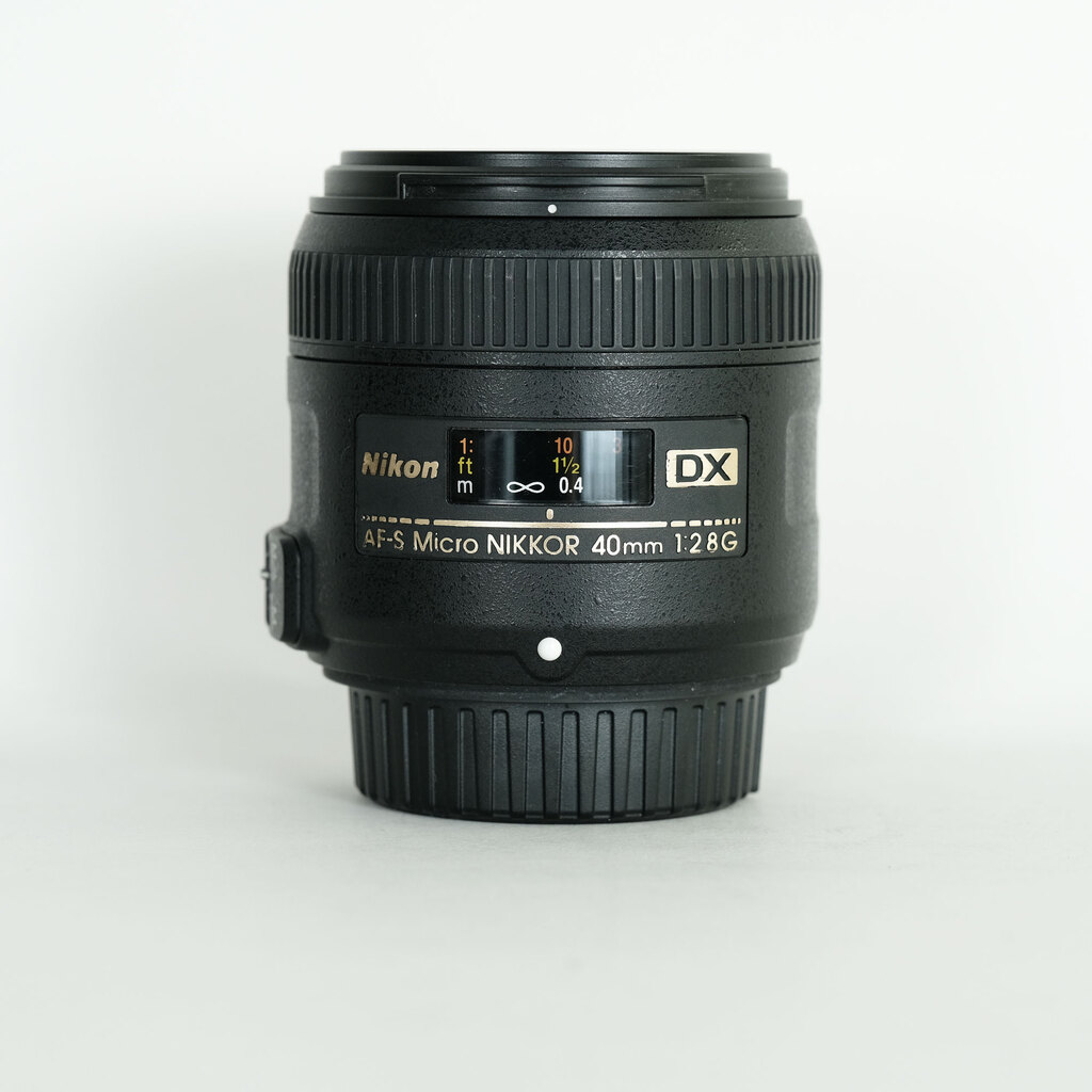 Nikon AF-S DX Micro NIKKOR 40mm f/2.8G
