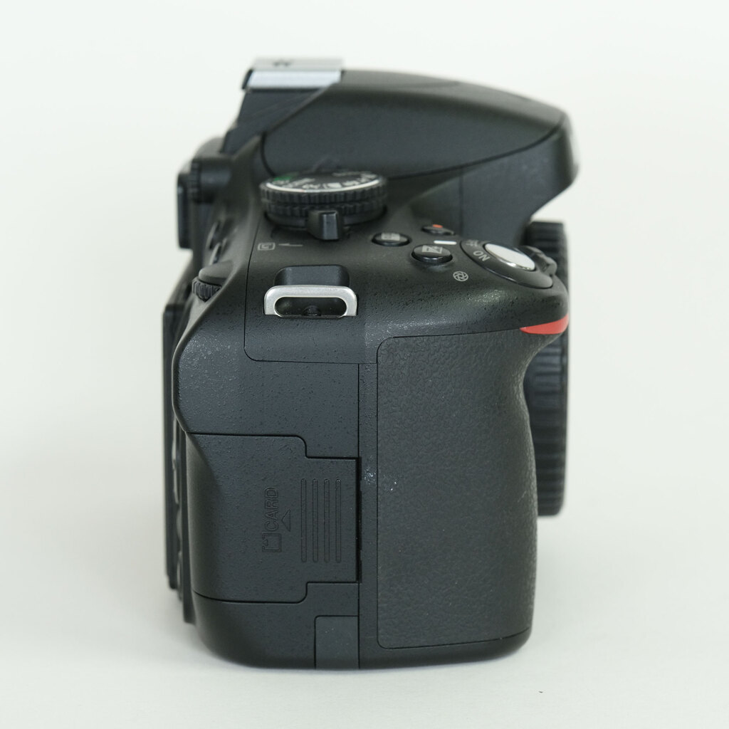 Nikon D5100 ボディ