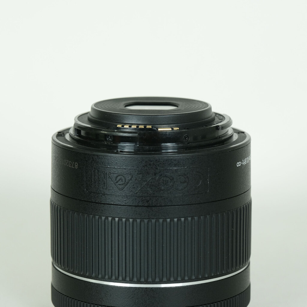 Canon EF-S18-55mm F4-5.6 IS STM