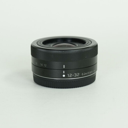 Panasonic LUMIX G VARIO 12-32mm / F3.5-5.6 ASPH. / MEGA O.I.S. Panasonic LUMIX G VARIO 12-32mm / F3.5-5.6 ASPH. / MEGA O.I.S.