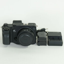 SIGMA sd Quattro