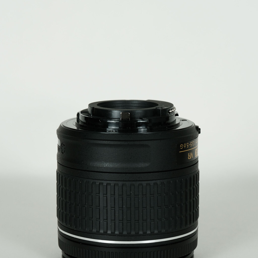 Nikon AF-P DX NIKKOR 18-55mm F3.5-5.6G VR