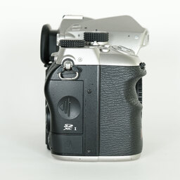 PENTAX K-1 Limited Silver〔バッテリーグリップ D-BG6 /バッテリー×2 / メタルホットシュー付属〕