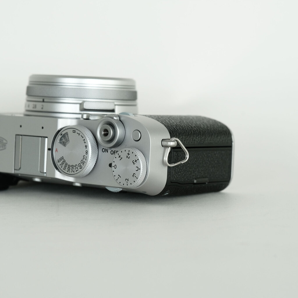 FUJIFILM X100V シルバー