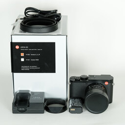 LEICA Q2