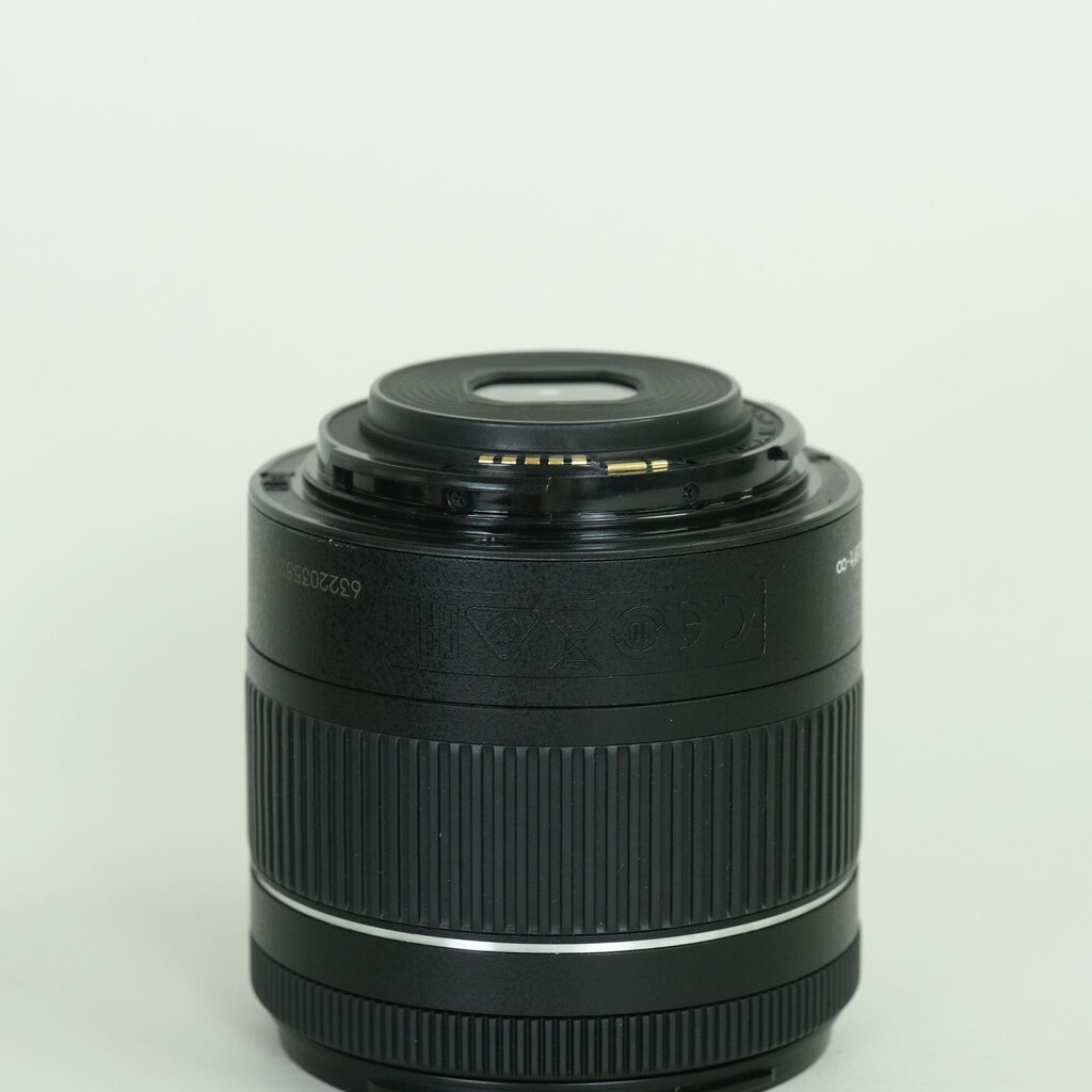 Canon EF-S18-55mm F4-5.6 IS STM