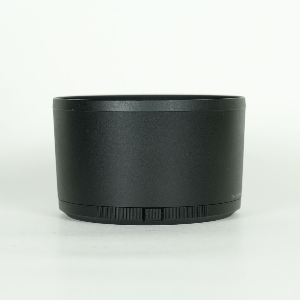 Nikon NIKKOR Z 135mm f/1.8 S Plena