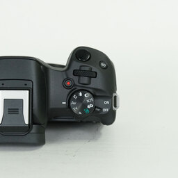 Canon EOS R50
