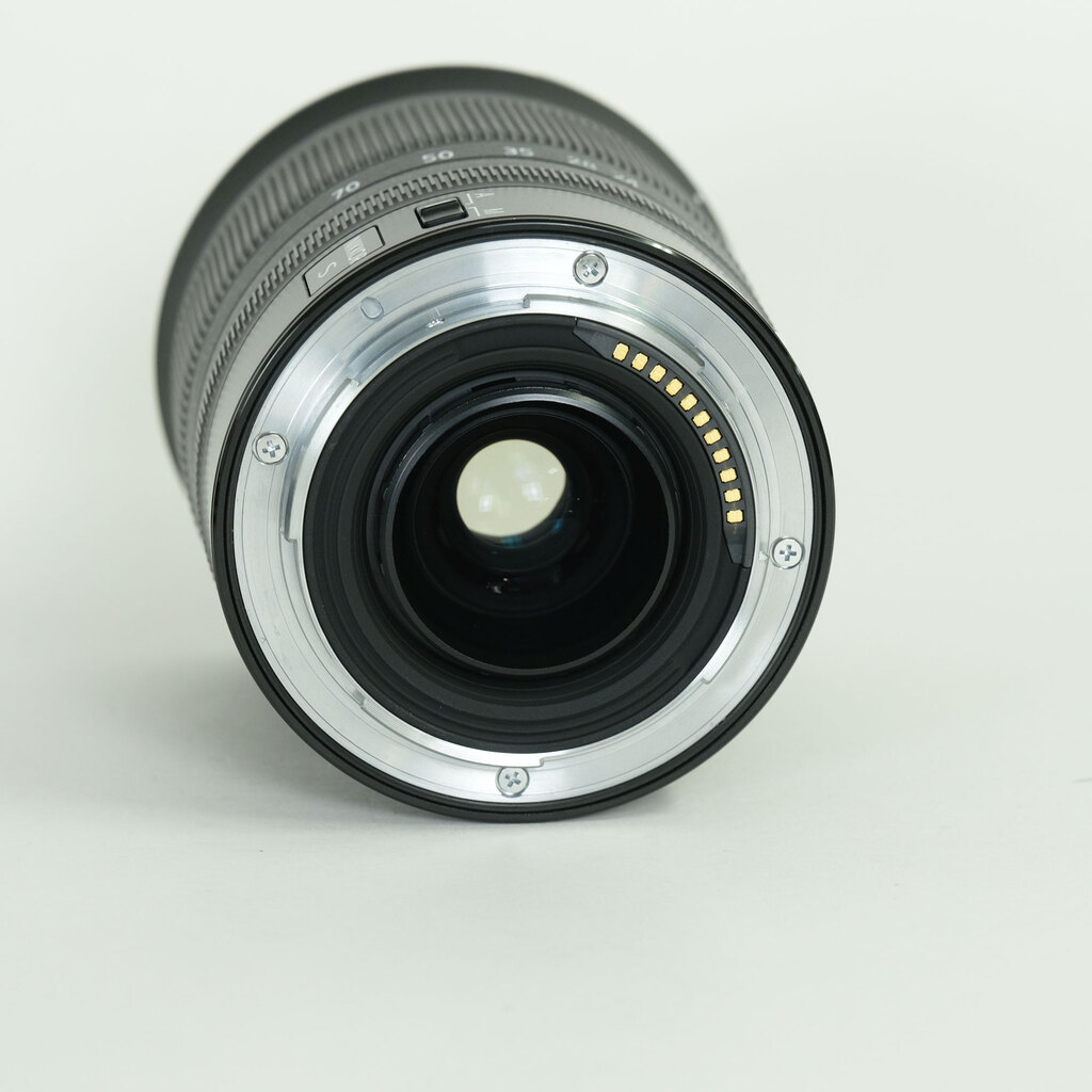 Nikon NIKKOR Z 24-70mm f/4 S Nikon NIKKOR Z 24-70mm f/4 S