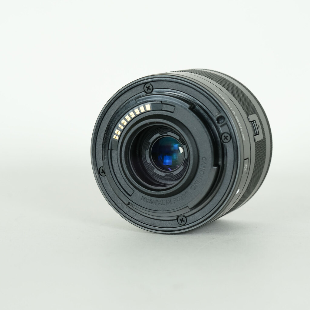 Canon EF-M28mm F3.5 マクロ IS STM