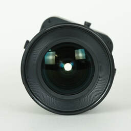 Nikon PC-E NIKKOR 24mm f/3.5D ED Nikon PC-E NIKKOR 24mm f/3.5D ED