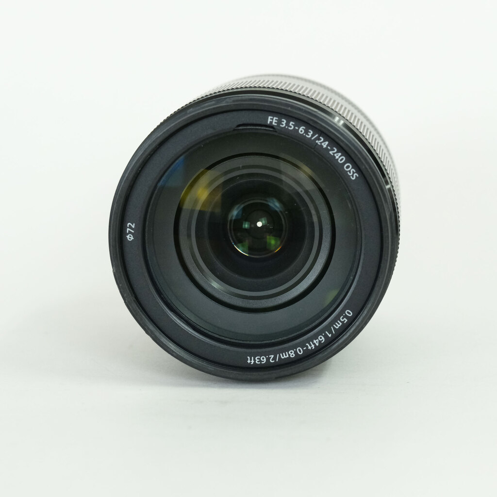 SONY FE 24-240mm F3.5-6.3 OSS SEL24240
