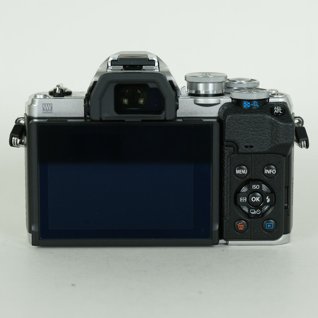 OLYMPUS OM-D E-M10 Mark IV OLYMPUS OM-D E-M10 Mark IV