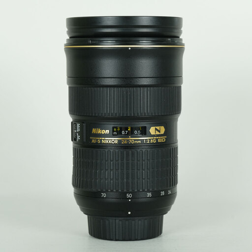 Nikon AF-S NIKKOR 24-70mm f/2.8G ED Nikon AF-S NIKKOR 24-70mm f/2.8G ED