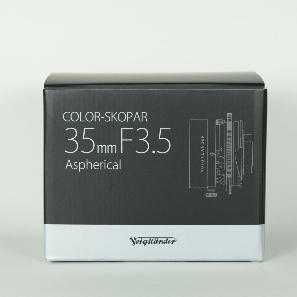 コシナ フォクトレンダー COLOR-SKOPAR 35mm F3.5 Aspherical VM シルバー コシナ フォクトレンダー COLOR-SKOPAR 35mm F3.5 Aspherical VM シルバー
