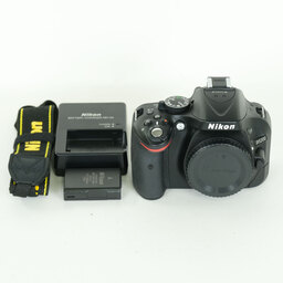 Nikon D5200 ボディ ブラック
