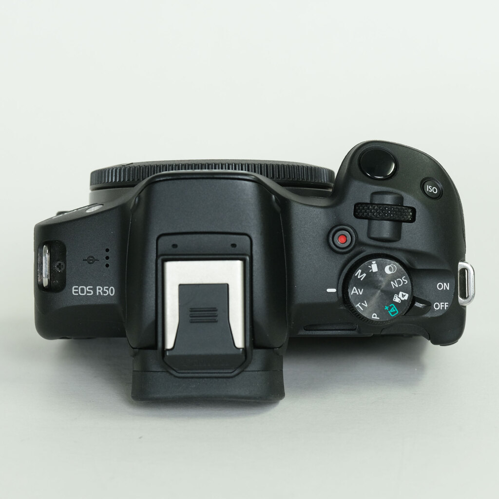 Canon EOS R50