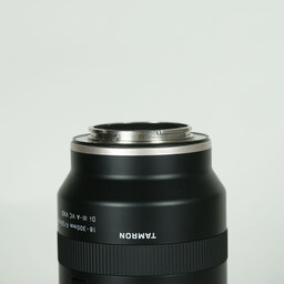 TAMRON 18-300mm F/3.5-6.3 Di III-A VC VXD (Model B061) [ソニーE用]