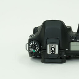 Canon EOS 80D Canon EOS 80D