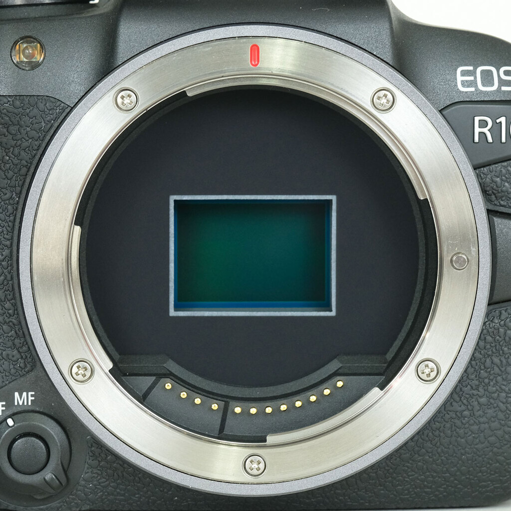 Canon EOS R10