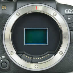 Canon EOS R10
