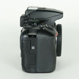 Nikon D5600
