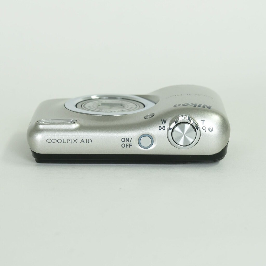 Nikon COOLPIX A10 シルバー