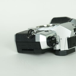 OM SYSTEM OM-5 Mark II ボディ シルバー