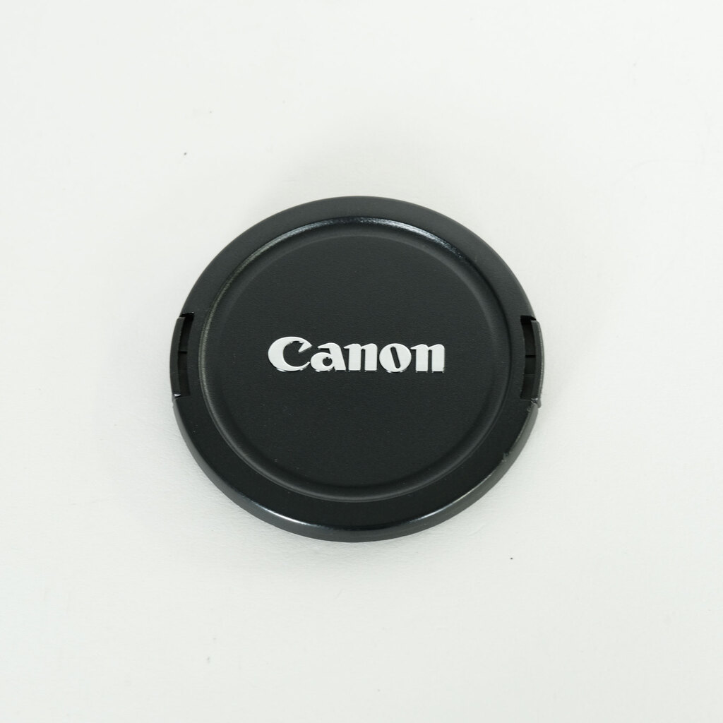 Canon EF-S18-200mm F3.5-5.6 IS