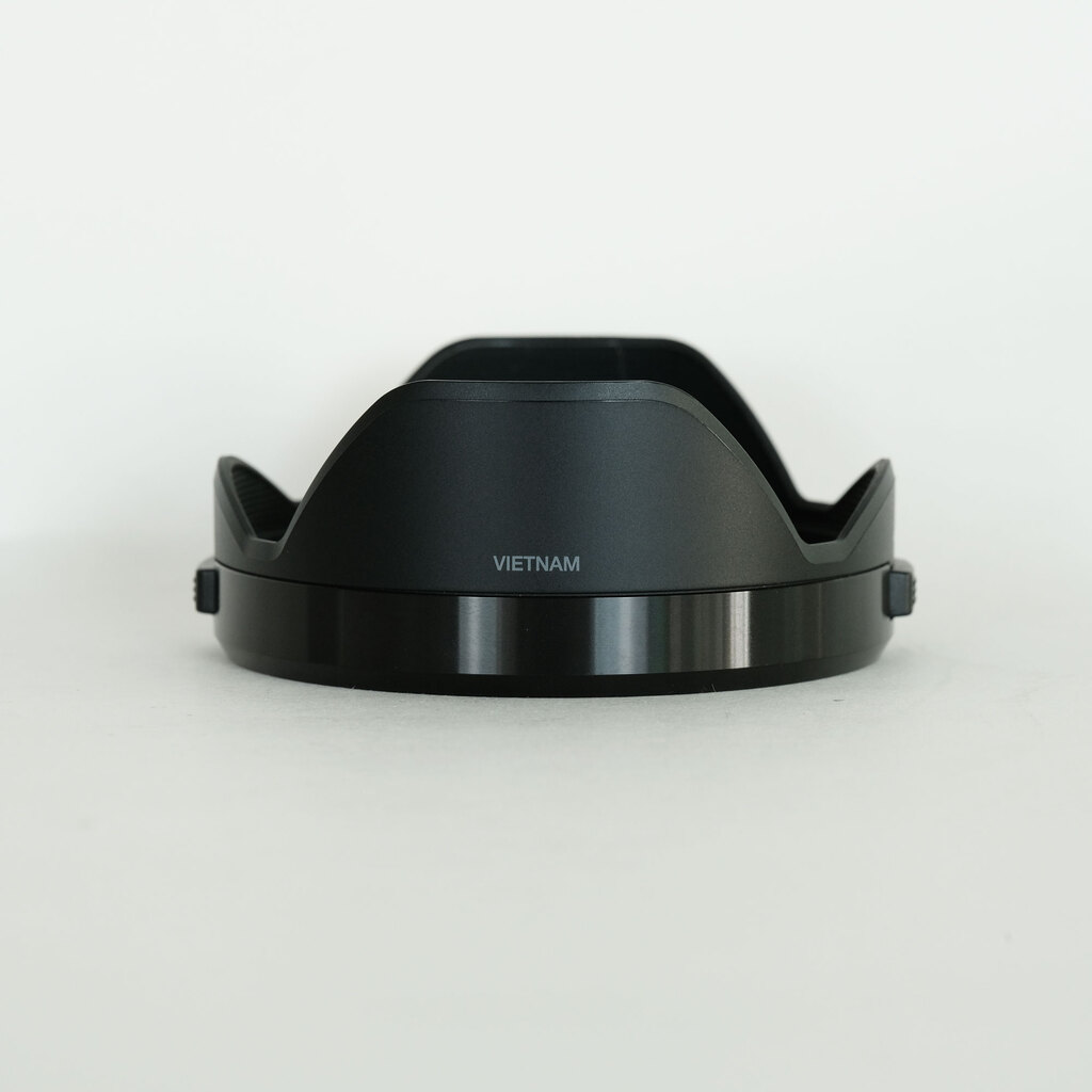 OLYMPUS M.ZUIKO DIGITAL ED 12-40mm F2.8 PRO OLYMPUS M.ZUIKO DIGITAL ED 12-40mm F2.8 PRO