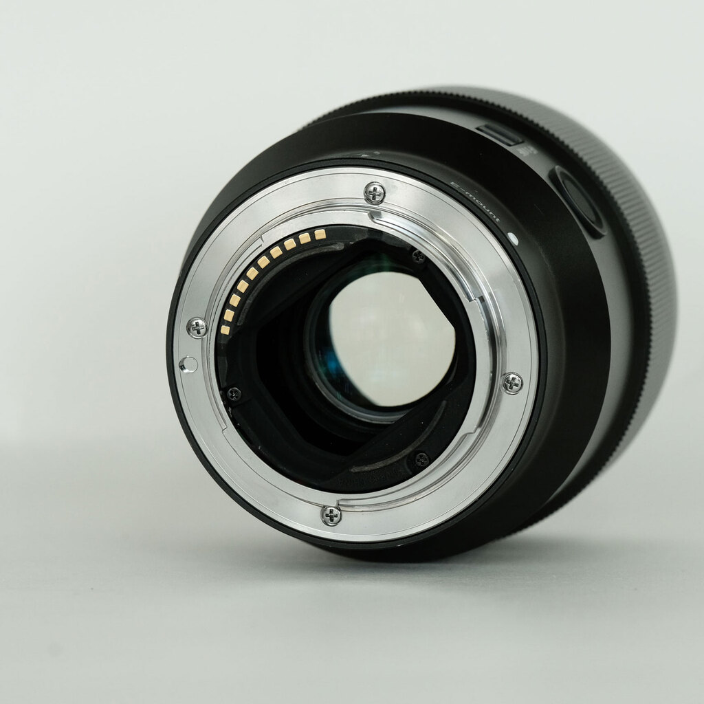 SONY FE 85mm F1.8 SEL85F18