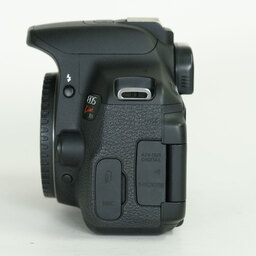 Canon EOS Kiss X7i