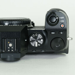 FUJIFILM X-S10