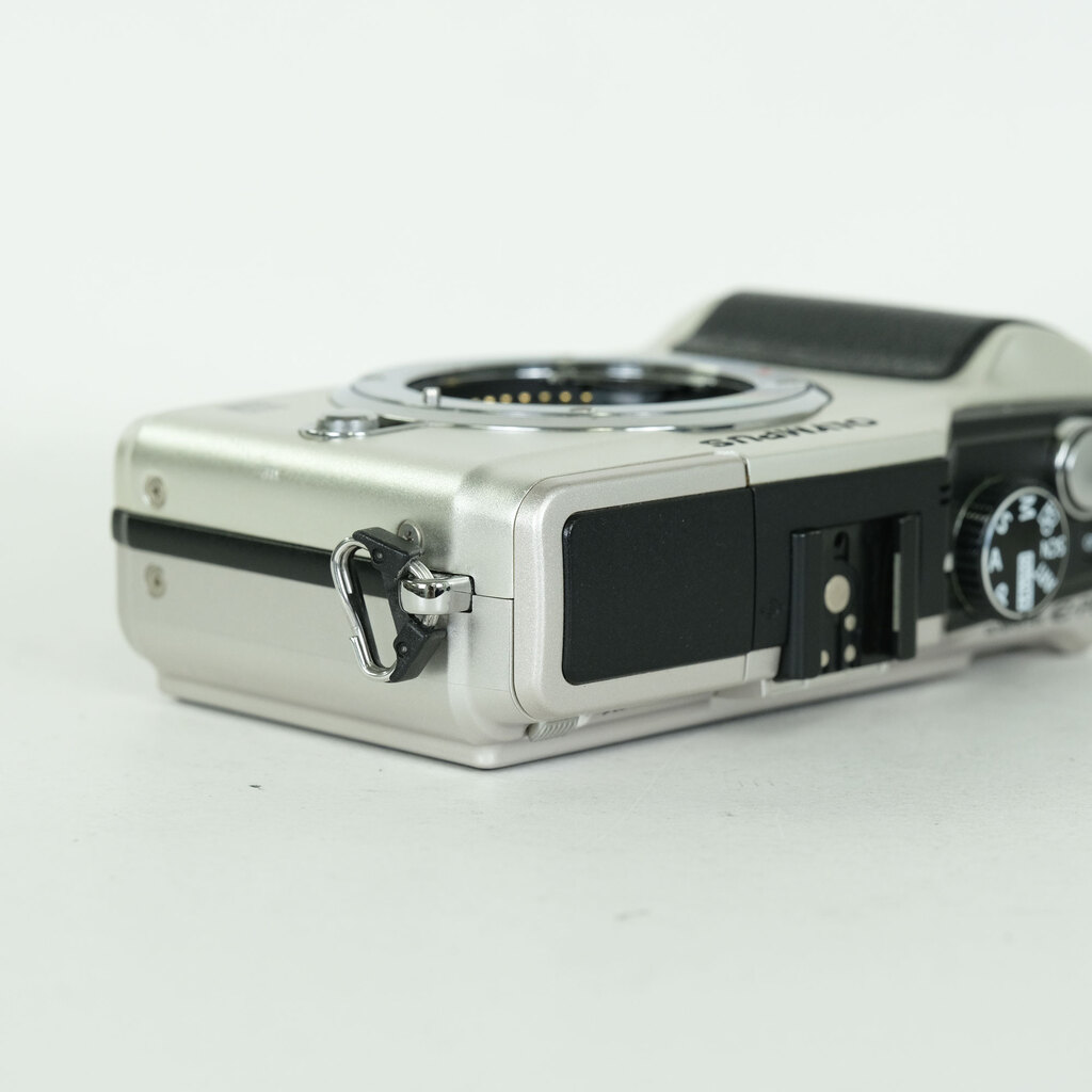 OLYMPUS PEN Lite E-PL2 ボディ シャンパンゴールド