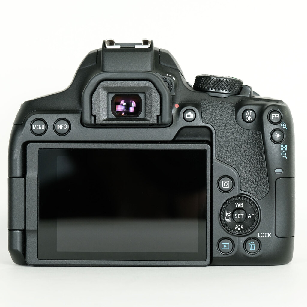 Canon EOS Kiss X10i