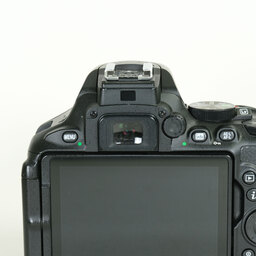 Nikon D5600