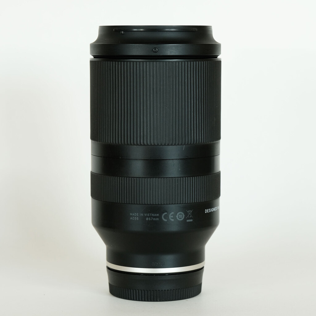 TAMRON 70-180mm F/2.8 Di III VXD (Model A056) [ ソニーE用 ]