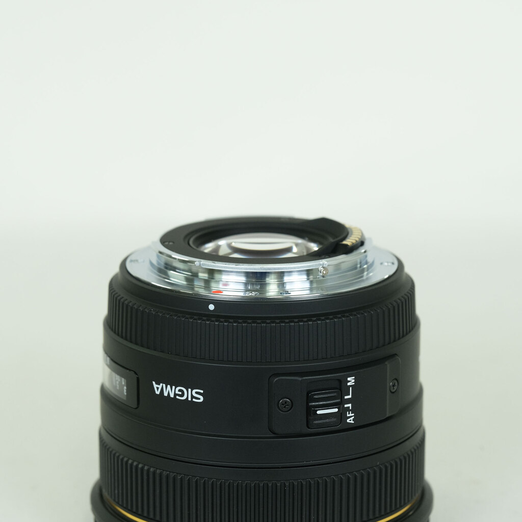 SIGMA 50mm F1.4 EX DG HSM (キヤノンEF用)