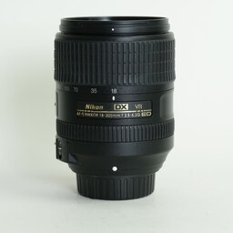 Nikon AF-S DX NIKKOR 18-300mm f/3.5-6.3G ED VR