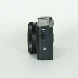 SONY Cyber-shot DSC-RX100M7