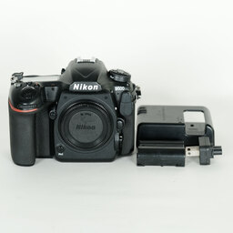 Nikon D500