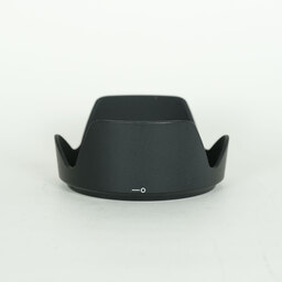 Nikon AF-S DX NIKKOR 18-300mm f/3.5-6.3G ED VR Nikon AF-S DX NIKKOR 18-300mm f/3.5-6.3G ED VR