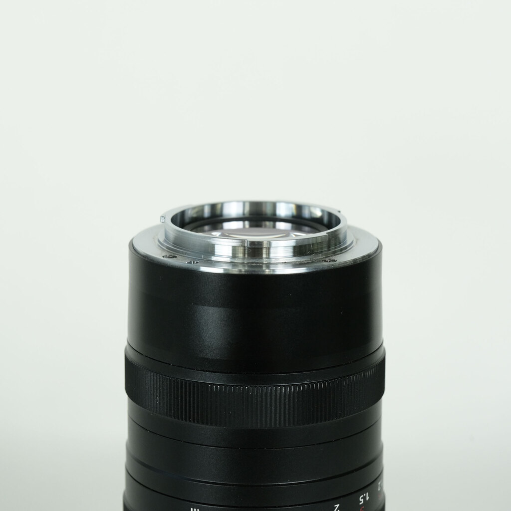 SIRUI 24mm F2.8 Anamorphic [ソニーE用]の出品 | ONE SCENE（ワンシーン）